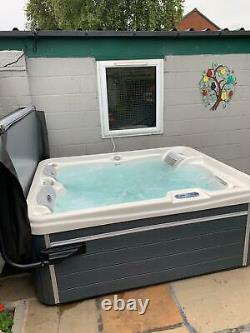 Brand New Luso Spas Luxury Hot Tub The 3000 Spa Whirlpool 2-3 Seat Rrp£4499