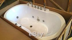 Hydrotherapy Whirlpool Jetted Bathtub Indoor Soaking Hot Bath Tub FREESTANDING