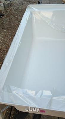 Jacuzzi LNS6032BRXXXXW Linea 60 x 32 Acrylic Soaking Alcove Bathtub White Right
