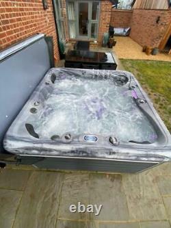 NEW 2021 LUSO SPAS THE 7000 Person Hot Tub With BALBOA Control System