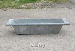Old vintage galvanized tin bath/dog/ flower tub/ trough /duck pond FREE DELIVERY